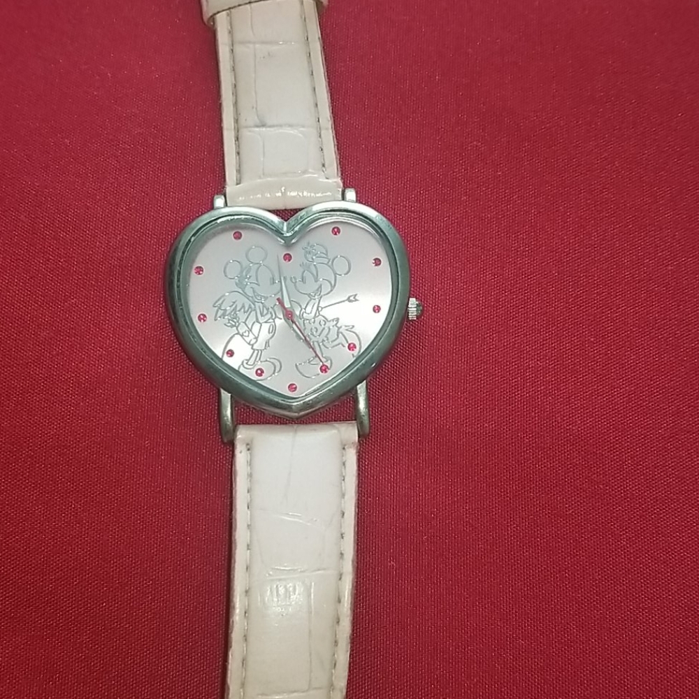 Disney Mickey &Minnie cupid heart watch